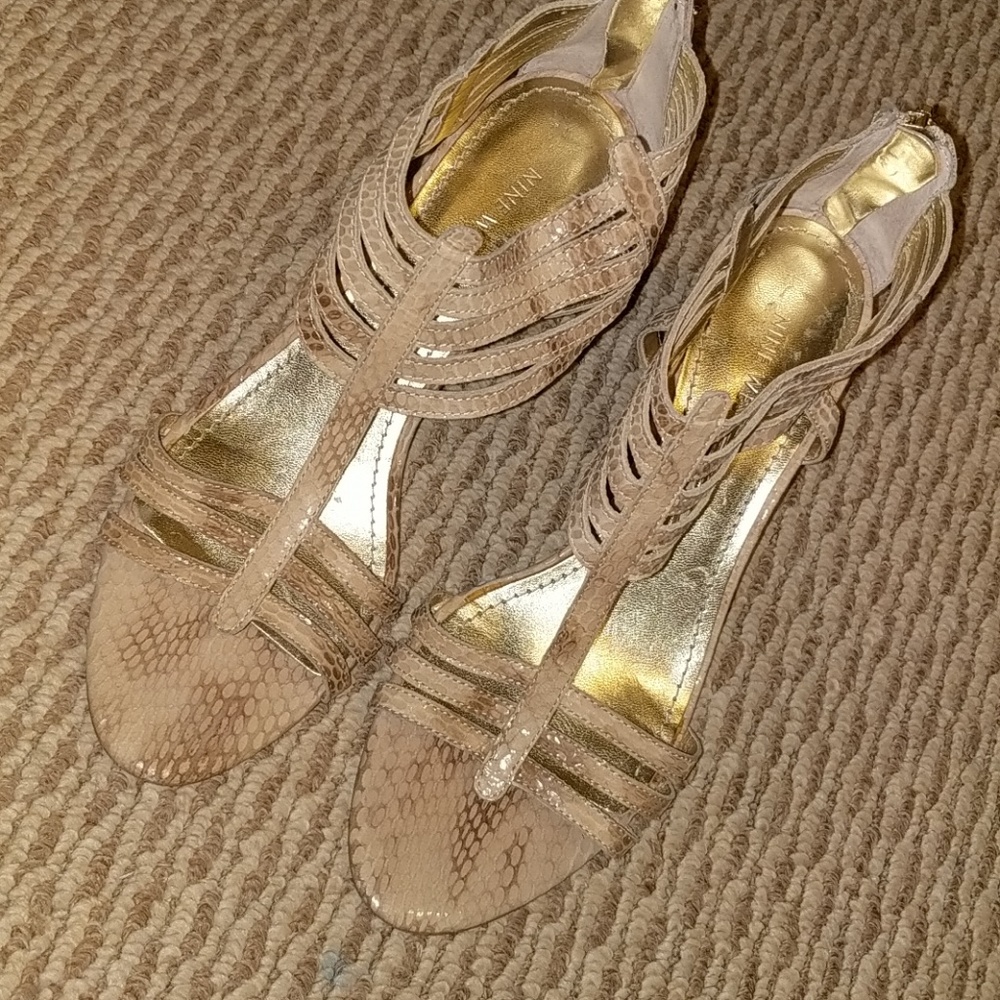 Women's sandals
